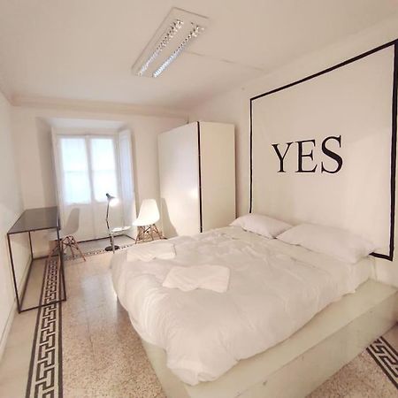Bel Appartement Dans Le Centre De Милан Экстерьер фото